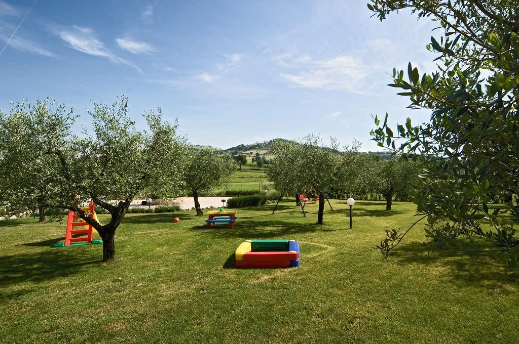 Agriturismo Casale Le Selvette Ripa Exterior foto